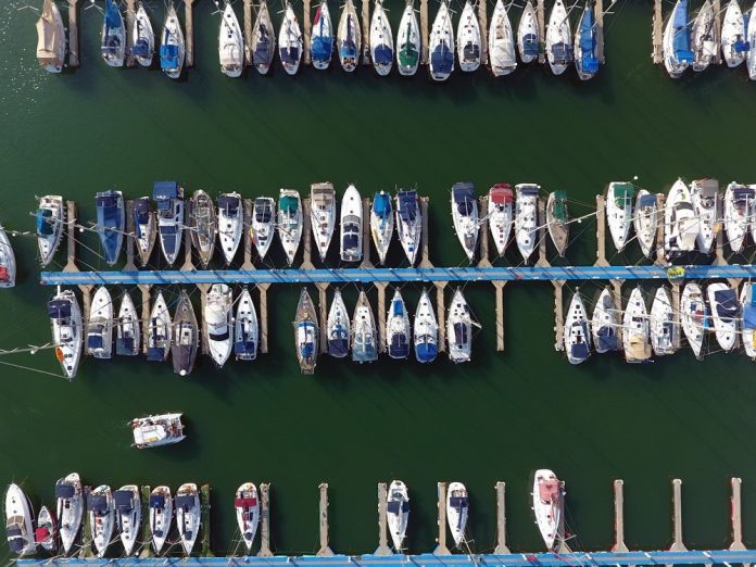 Jachthaven - specktorstock - shutterstock_442955137