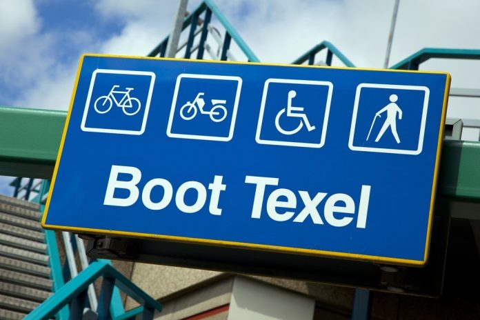 Texel Boot - Rob Bouwman - shutterstock_52980853