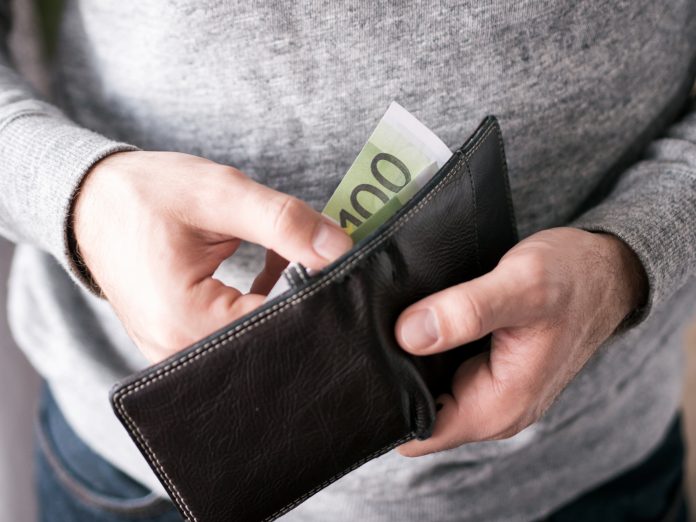 Geld_Fascinadora_shutterstock_543208483