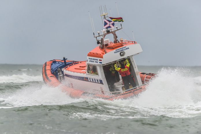 Reddingsbrigade KNRM_verzellenberg SLASH shutterstock_575942983_SMALL