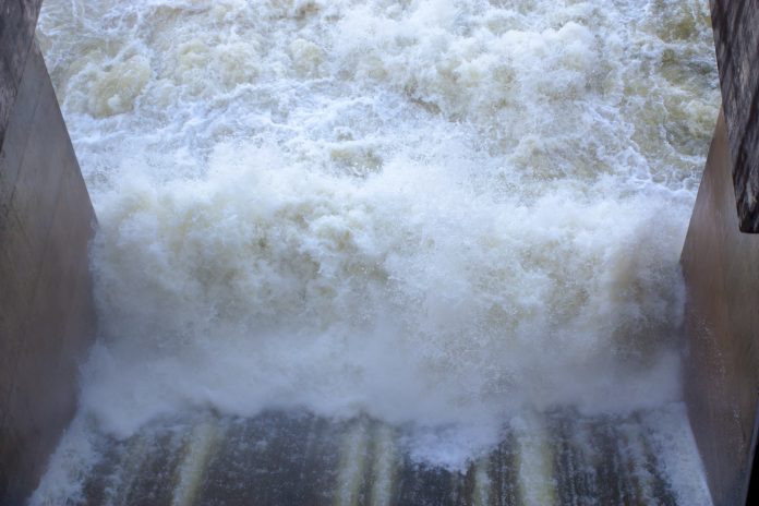 Sluis_Wood Water Wall_shutterstock_554414584