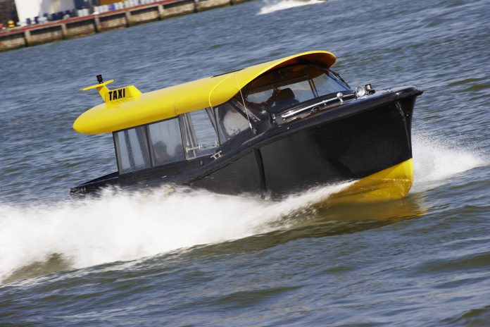 Watertaxi_R.A.R. de Bruijn Holding BV_shutterstock_46934197