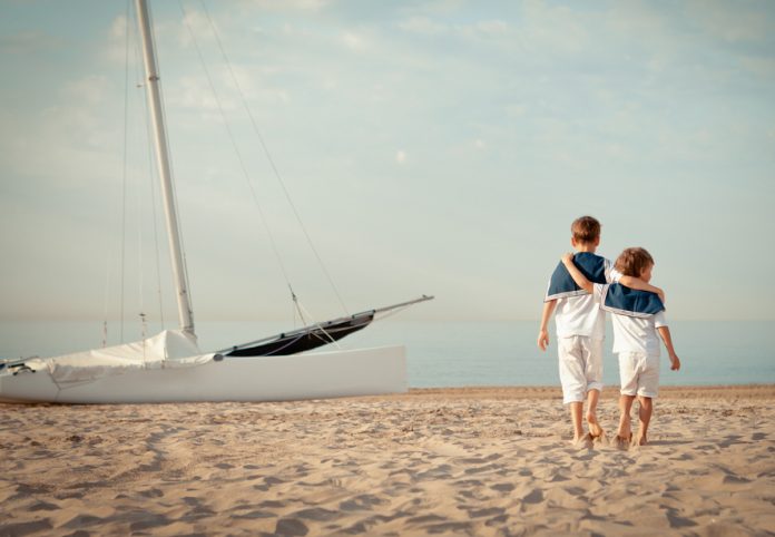 Kinderen Zeilboot_RimDream SLASH shutterstock_153152111_uitsnede