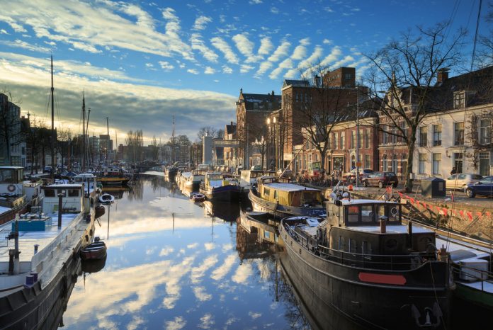 Noorderhaven Groningen_ Sander van der Werf_shutterstock_366038198