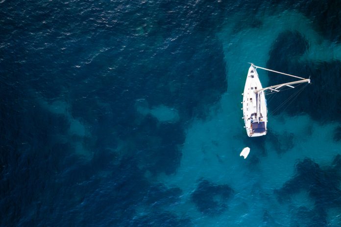 Zeilboot zee_Ventura SLASH shutterstock_715100755