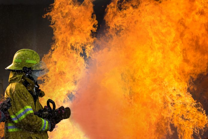 Brandweer_SanchaiRat_shutterstock_299027501