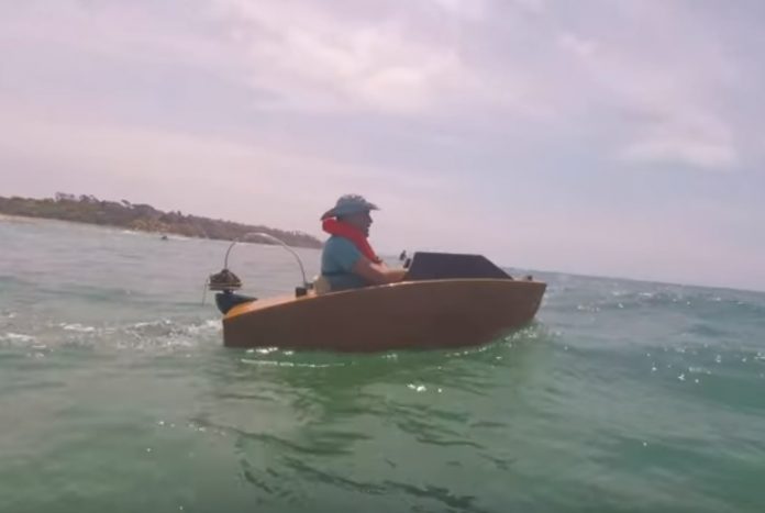 twintig hulp in de huishouding bundel Bouw zelf je eigen elektrische mini-bootje - BootAanBoot.nl