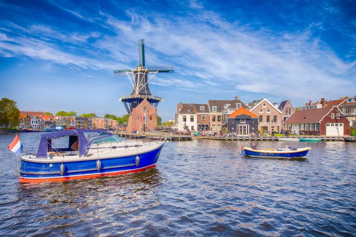 Spaarne_Dmitry Morgan_shutterstock_1128678209