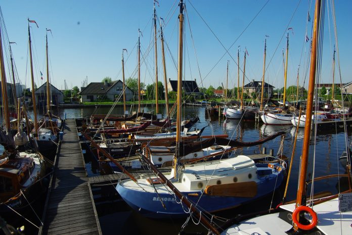 Heech by de Mar havenfoto 2018 half gecomprimeerd