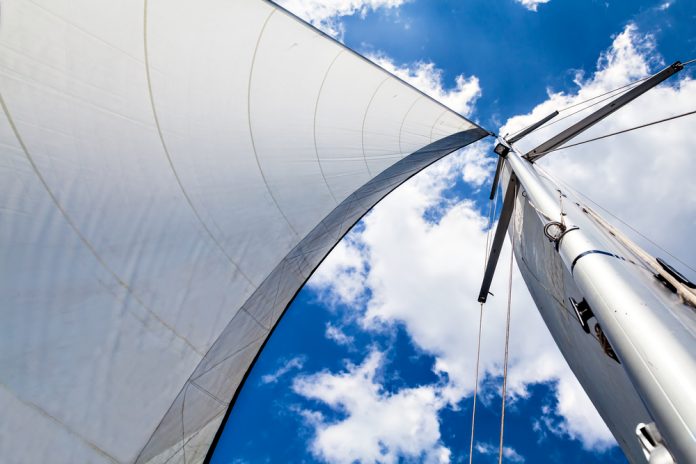 Mast Zeilboot_Niklebedev_shutterstock_242329462