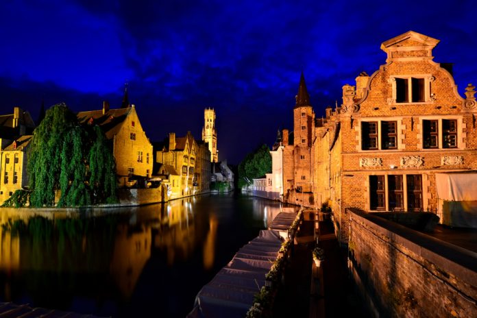 Brugge_JeniFoto_shutterstock_1145498258