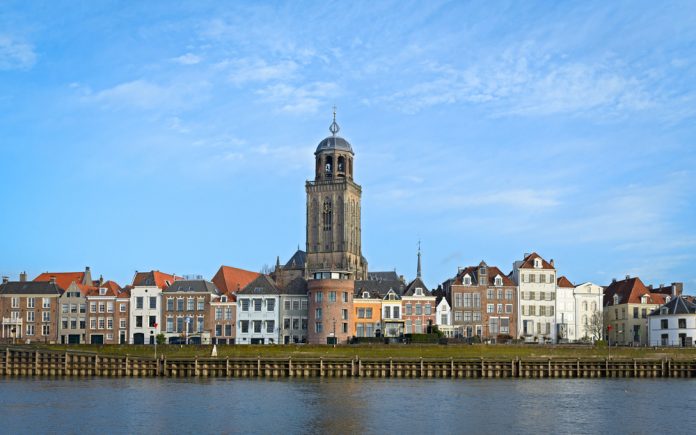 Deventer_Door Bringolo_shutterstock_550114264