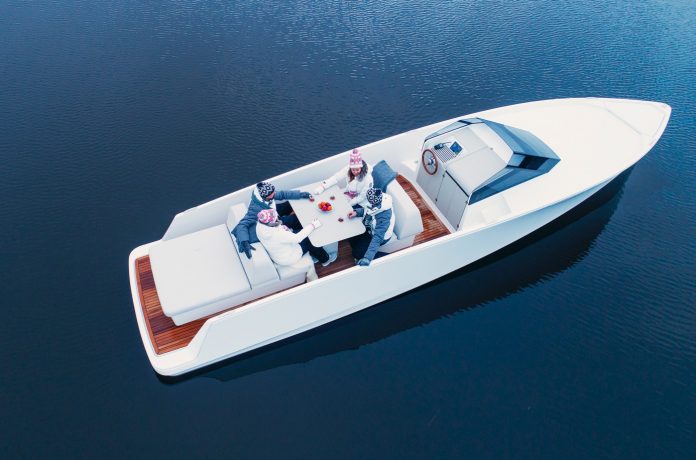 XO Boats_ Q30