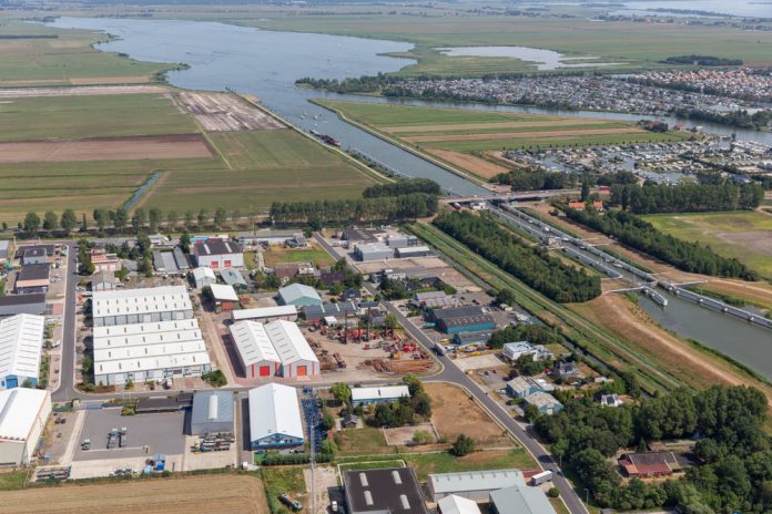 lemmer_T.W. van Urk_shutterstock_1165105258