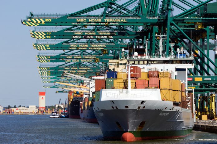 HAven Antwerpen_VanderWolf Images_ALLEEN REDACTIONEEL_shutterstock_145490686