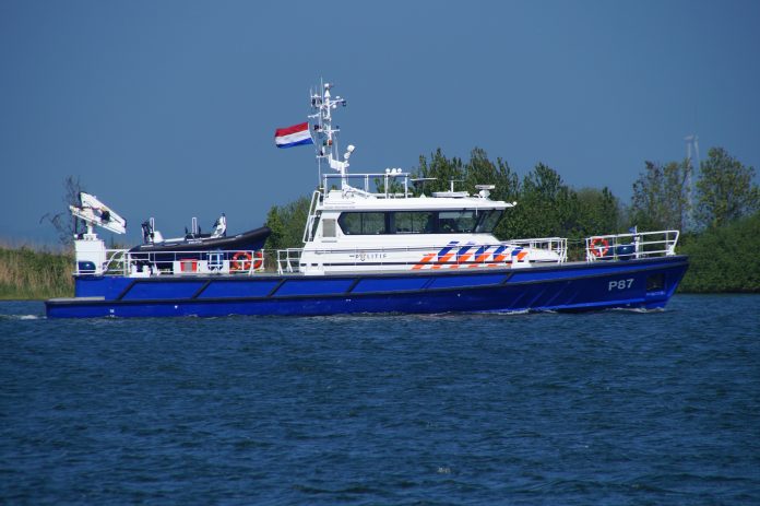 waterpolitie_ Jarretera_ALLEEN REDACTIONEEL_shutterstock_634442186