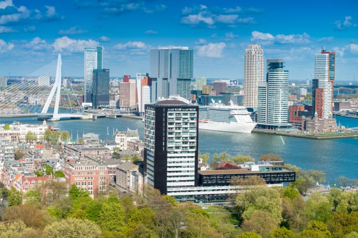 Rotterdam_Door GagliardiImages_shutterstock_275499074