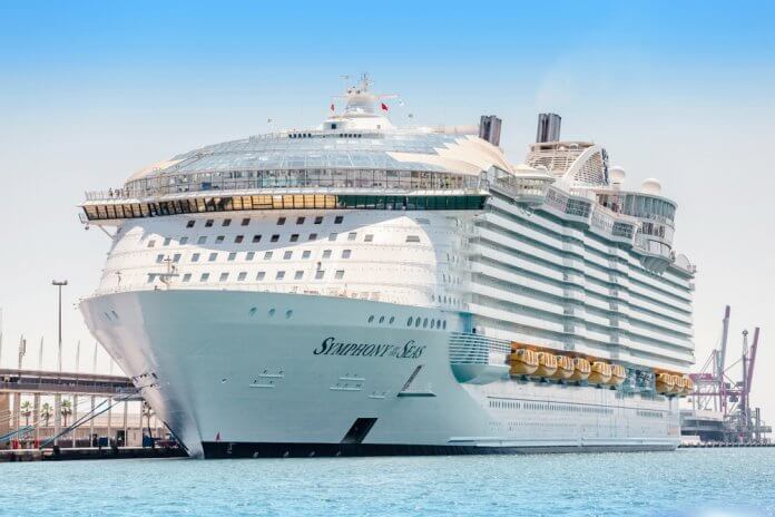 Symphony of the seas_frantic00 Shutterstock.com_shutterstock_1258462684