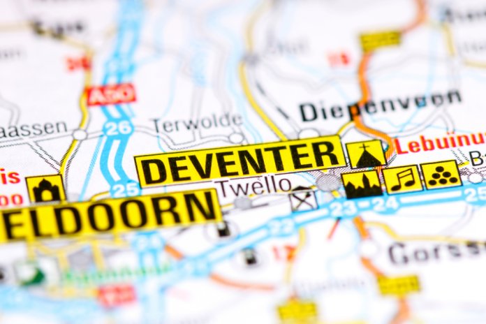 Deventer_sevenMaps7 SLASH shutterstock_1223088415