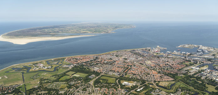 waddenzee_ Aerovista Luchtfotografie_shutterstock_763638391