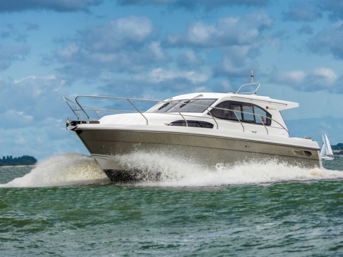 Haines 32 OS. Photo credit Simon Finlay Photography.