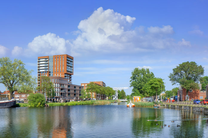 Piushaven_ TonyV3112_ALLEEN REDACTIONEEL_shutterstock_643776805