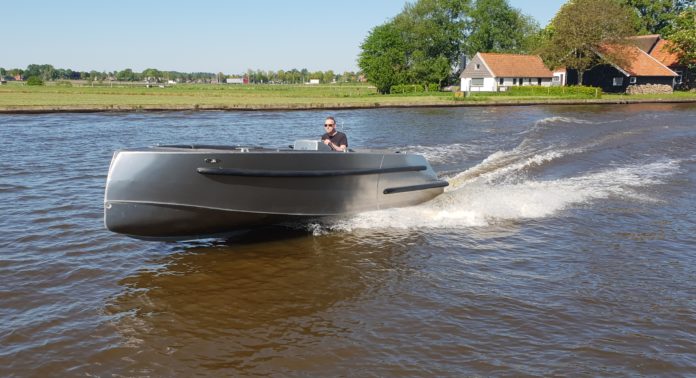 Tender Sport 670