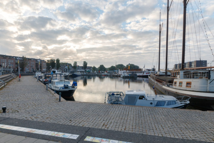 Almere Haven_Timmary SLASH shutterstock_1345806818
