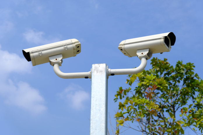 Toezichtcameras_Lennon Photo_shutterstock_1287630133