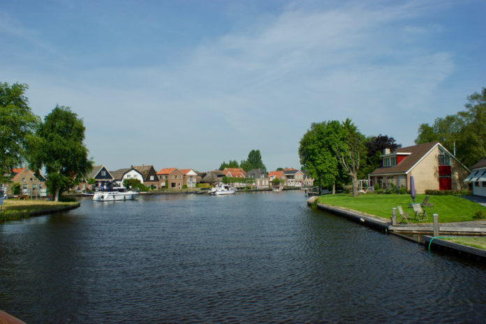 Ossenzijl_Adrie Oosterwijk_ALLEEN REDACTIONEEL_shutterstock_1583325538