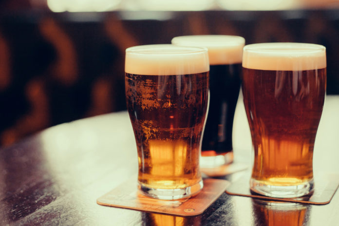 Bier_Viiviien SLASH shutterstock_391005625