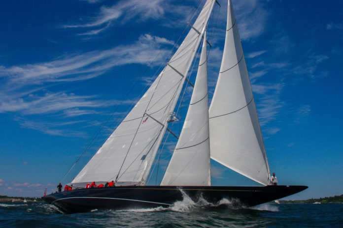 J class_Leightonoc SLASH shutterstock_745871356_ALLEEN REDACTIONEEL
