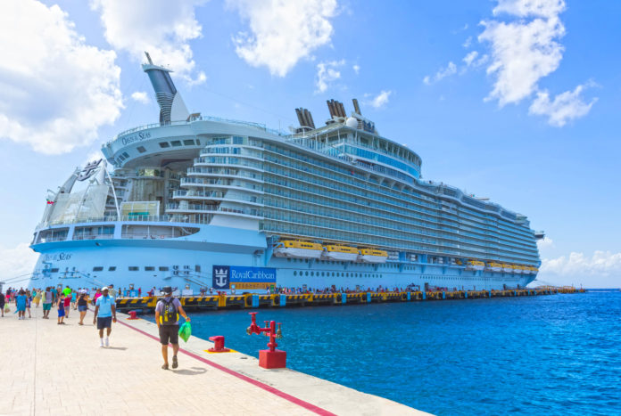 Oceans of the Seas_Solarisys_ ALLEEN REDACTIONEEL_shutterstock_1113970415