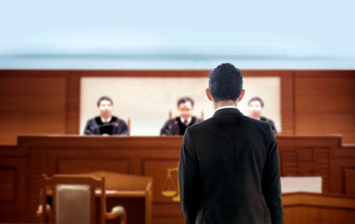 Rechtbank_MR.Yanukit_shutterstock_1388691593