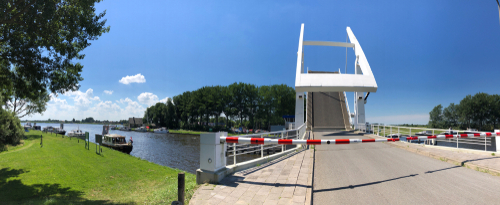Friesland_Brug open_Travel Telly_shutterstock_1206885625 Friesland brug