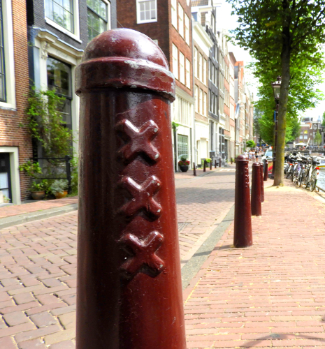Amsterdammertje_Laura Balvers_shutterstock_1145455208