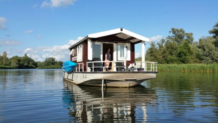 Blokhuisboot 1 Blukhutboot - vaarvakantie - zomervakantie 2020