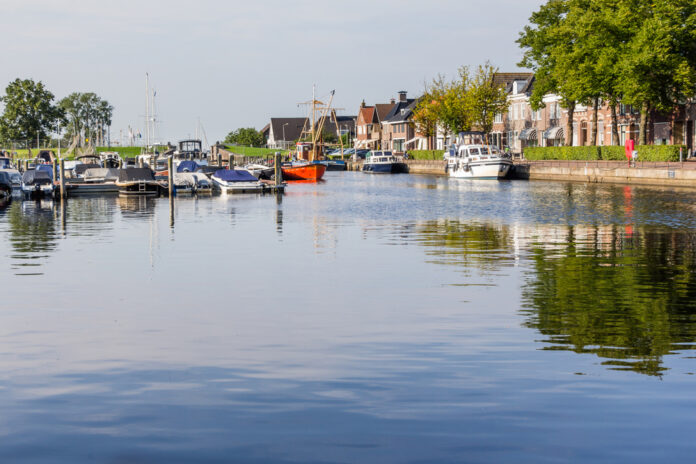 Haven genemuiden_HildaWeges Photography SLASH shutterstock_328358000_ALLEEN REDACTIONEEL
