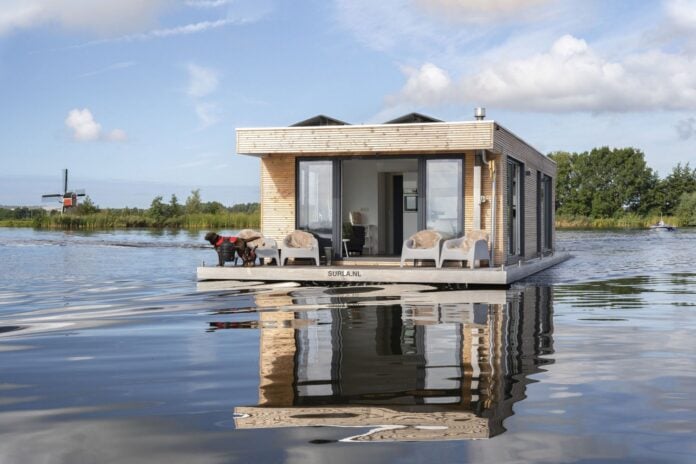 Surla Houseboat 15_afb1