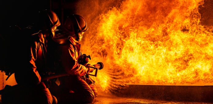 Panoramic,Firefighters,Using,Twirl,Water,Fog,Type,Fire,Extinguisher,To