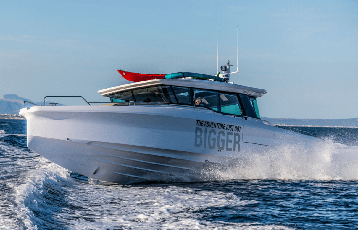 Wereldpremière van de Axopar 45 XC Cross Cabin - BootAanBoot.nl