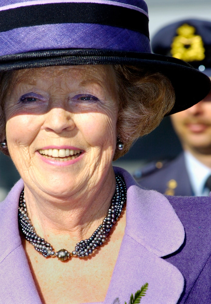 Enschede,,The,Netherlands,-,Apr,02,,2005:,Royal,Highness,Queen