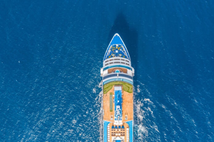 Nose,Of,The,Cruise,Ship,In,The,Turquoise,Sea.,Concept