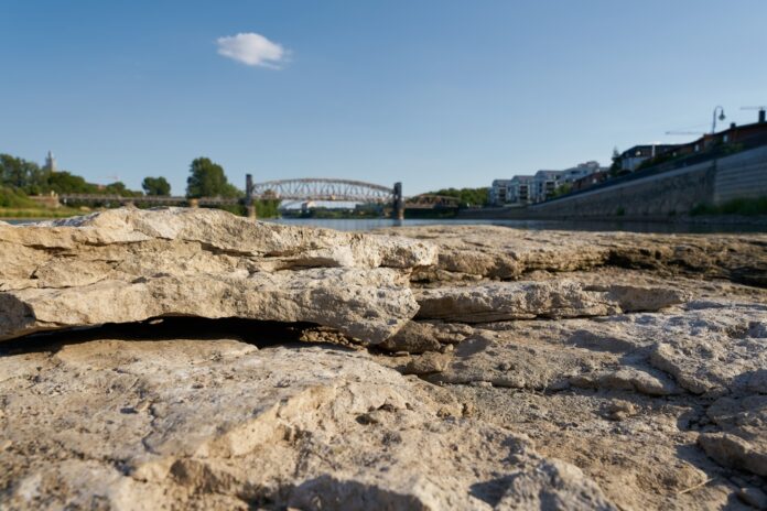 Cathedral,Rock,,Domfelsen,In,The,Riverbed,Of,The,Elbe,River