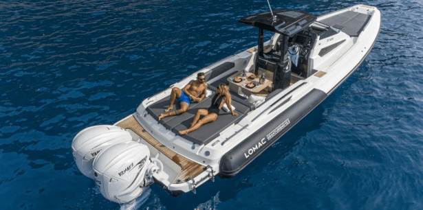 Italian Yachts LOMAC Boot LOMAC Italian Yachts