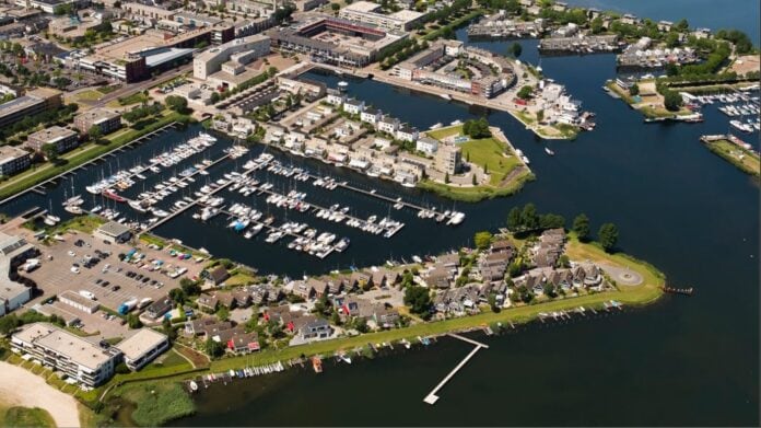 luchtfoto haven Zeewolde