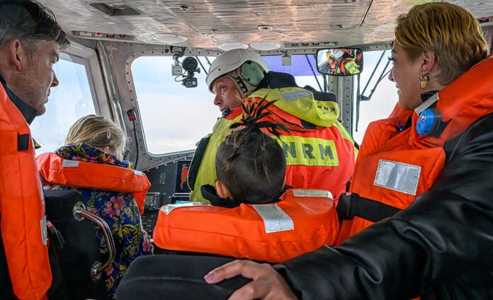 Reddingbootdag KNMR Binnen in een reddingboot