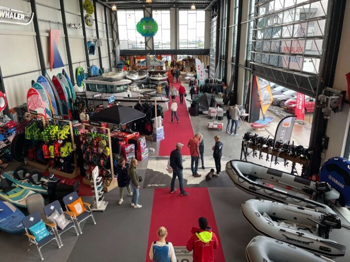 Indoor boatshow Showroom boatshow