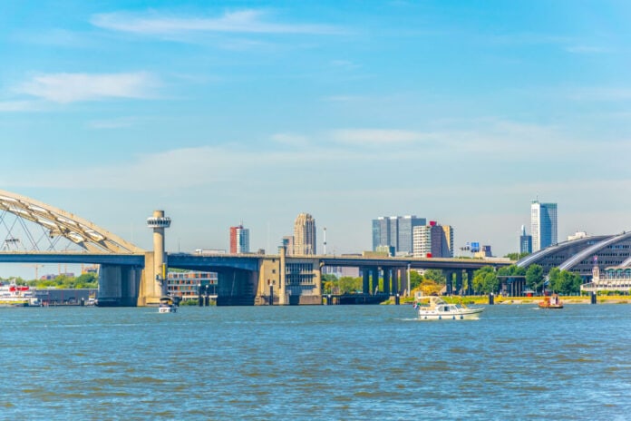 Van Brienenoordbrug Rotterdam Zeezicht brug Rotterdam