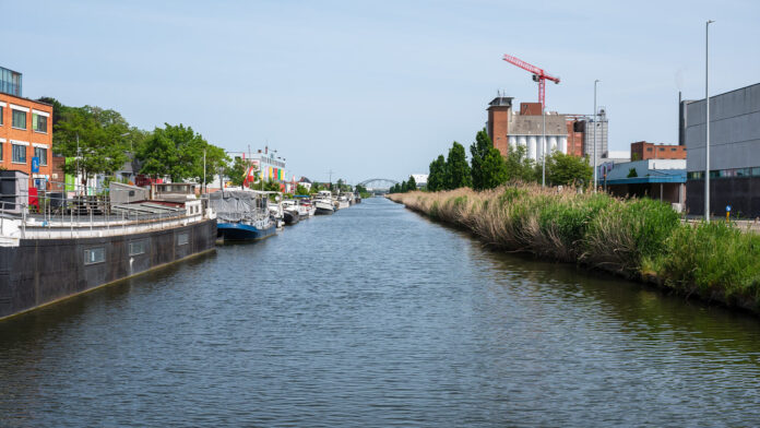 Nederlandse man_belgie_steelt_jacht